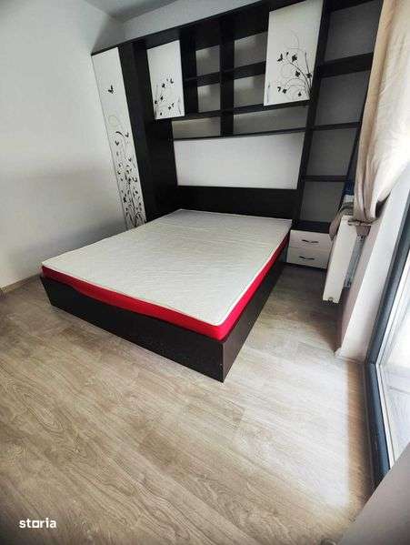 Inchiriez apartament 3 camere + loc parcare. Zona centrala - Imagine principală: 4/8