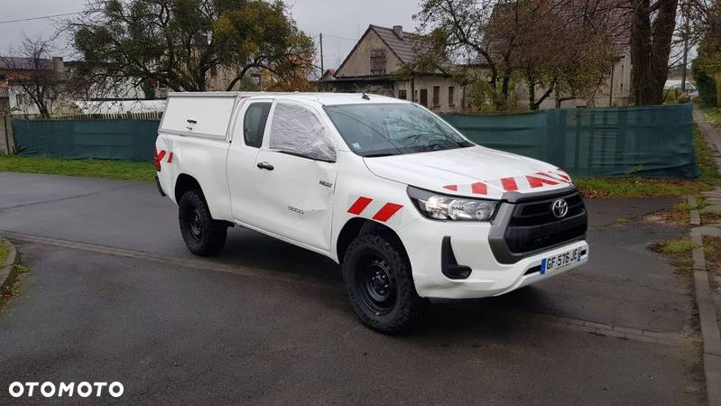 Toyota Hilux - 11