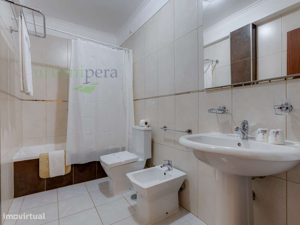 Apartamento T2 frente piscina-18