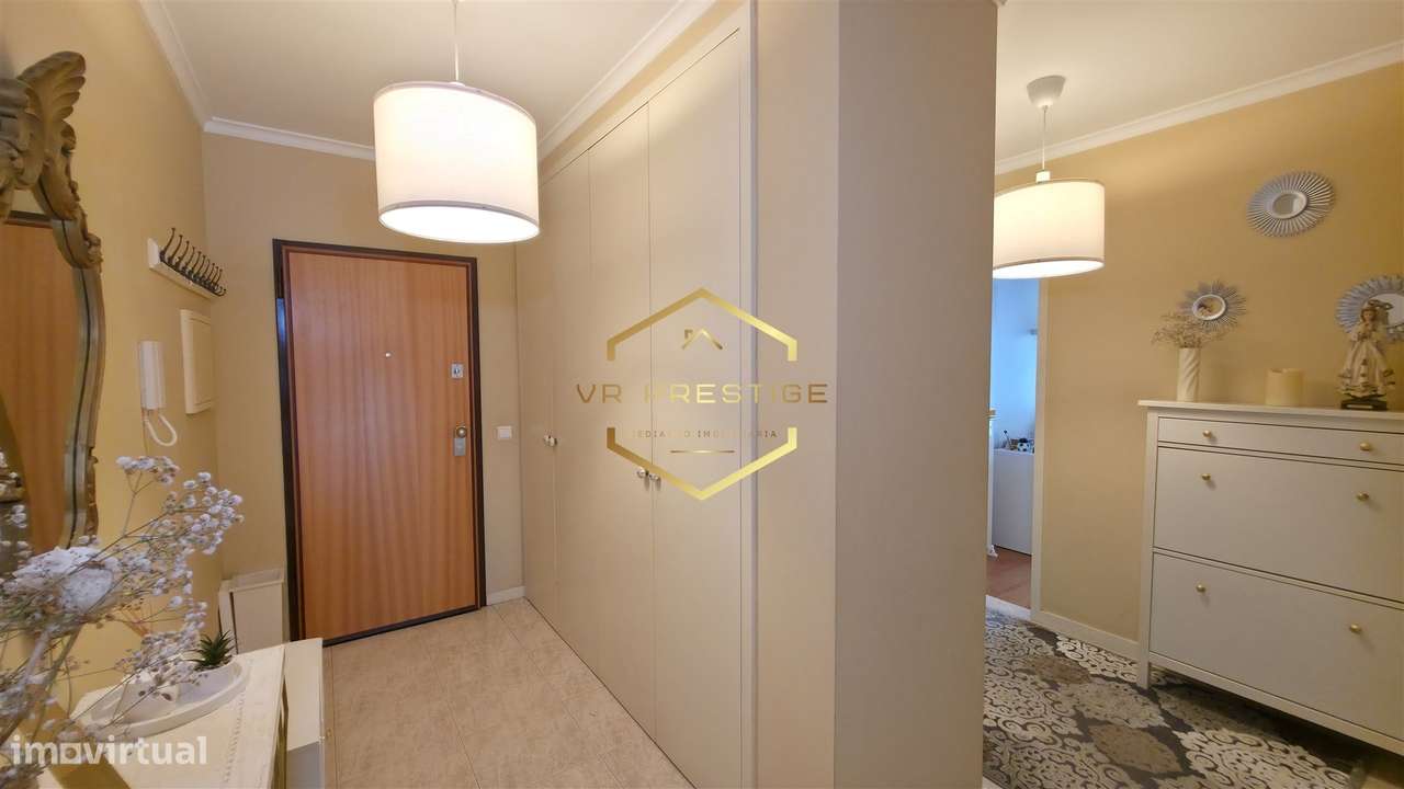 Apartamento T2 com Garagem, Arrumos e Excelente Localização – Póvoa de-6