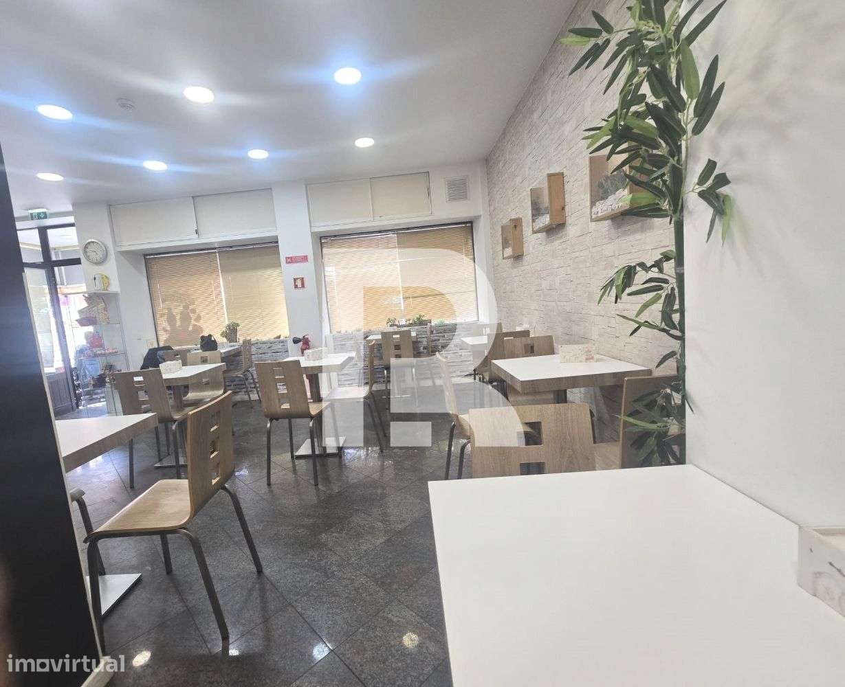 Pastelaria Central para Trespasse com arrendamento em Mem Martins - Grande imagem: 5/14