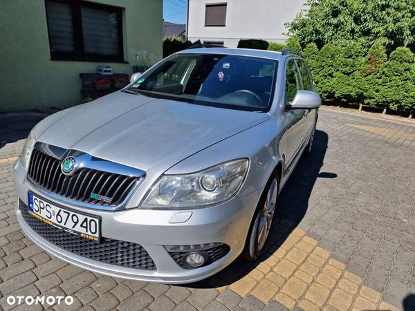 Skoda Octavia Combi 2.0 TDI DPF DSG RS - 5