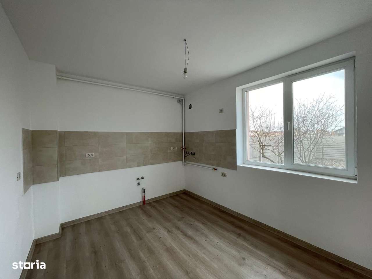 Duplex 4 camere - toate utilitatile - Mosnita Noua - Imagine principală: 3/13