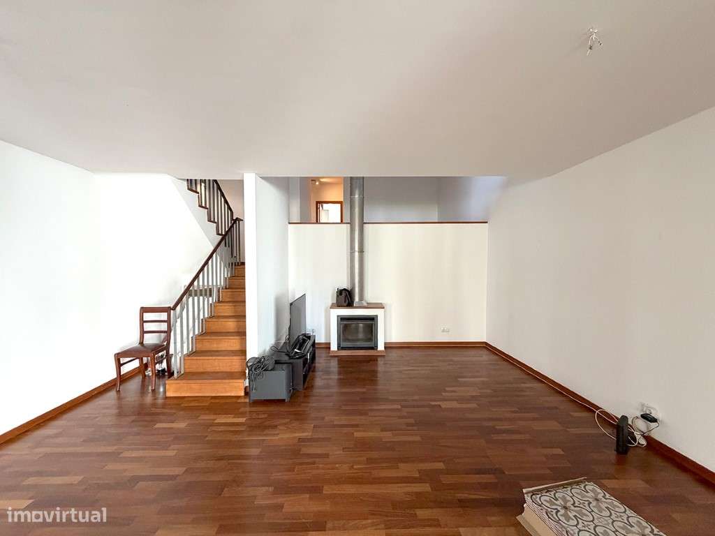 Moradia T5 em Condomínio com Piscina - Oleiros-5