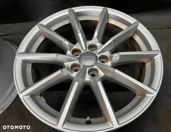 ORYGINALNE FELGI ALUFELGI AUDI 18 TT 8S0 601 025 C / 8S0601025C - 7