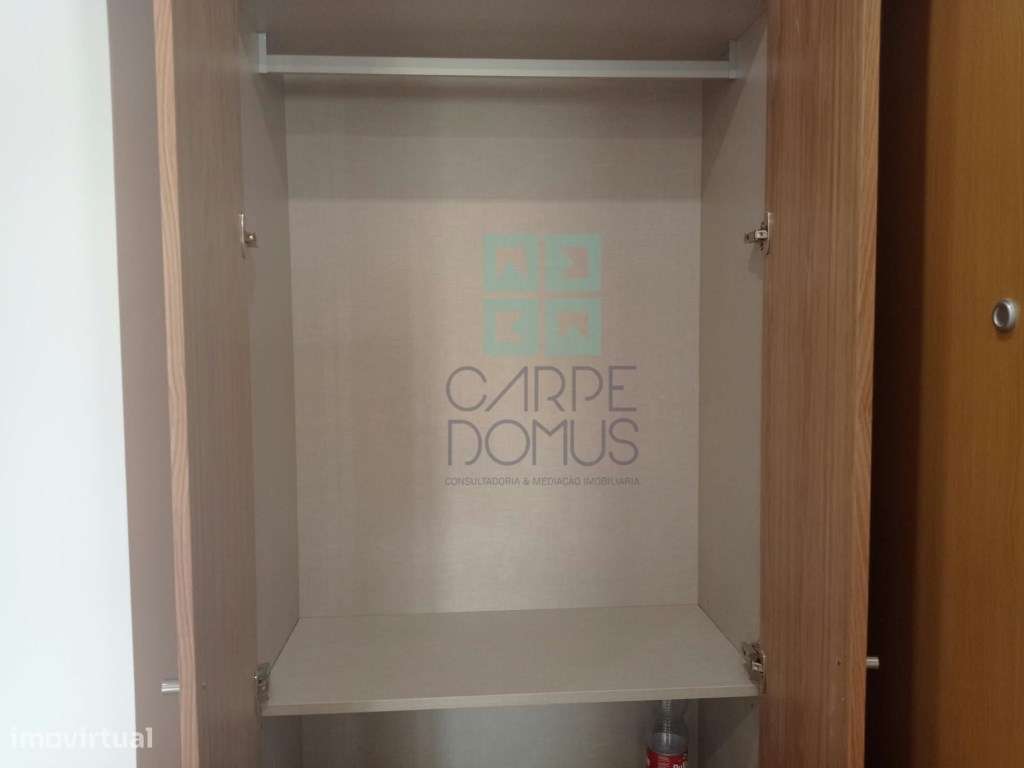 Apartamento T2, totalmente remodelado, Casal de São Brás - Amadora-8