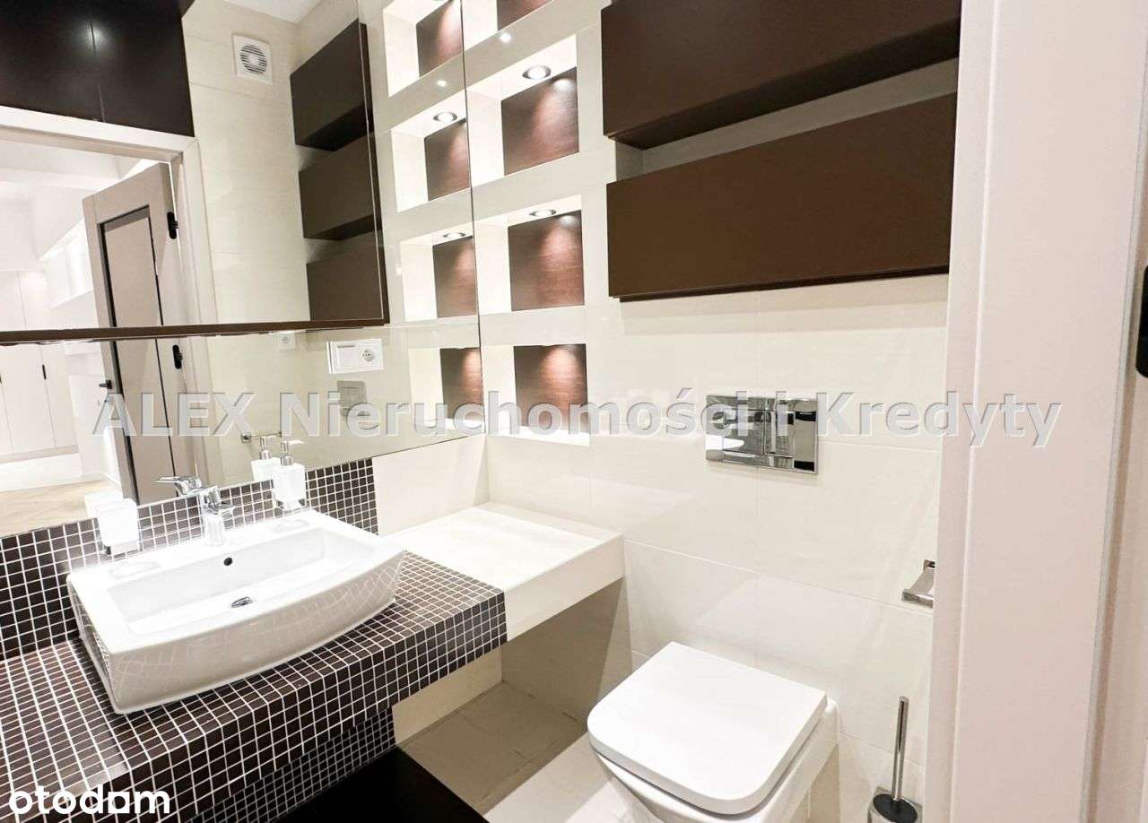 Przepiękne , jasne mieszkanie na pierwszym piętrze-11