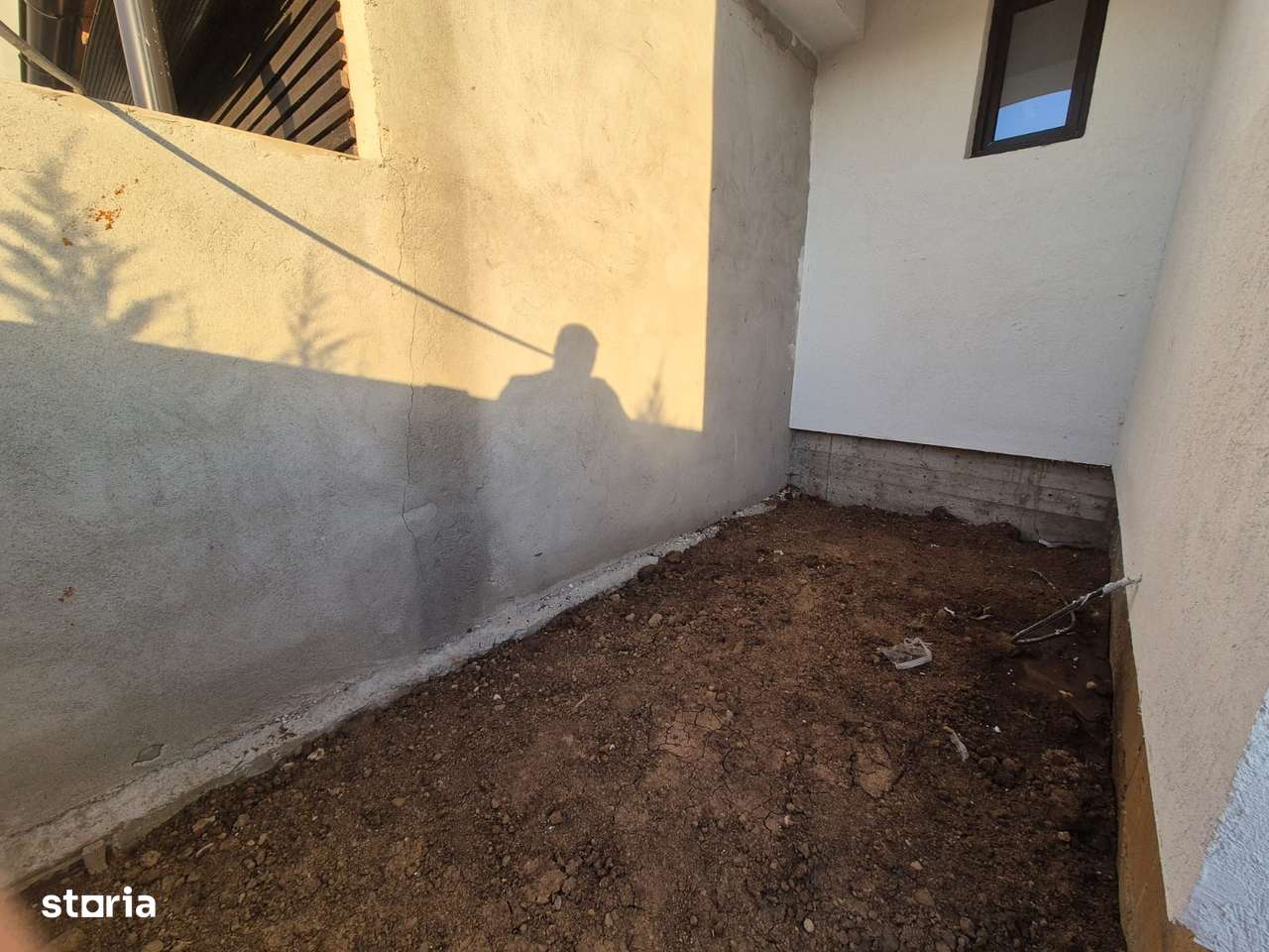 Casa 4 camere Berceni - Str Miorita 160 mp-5