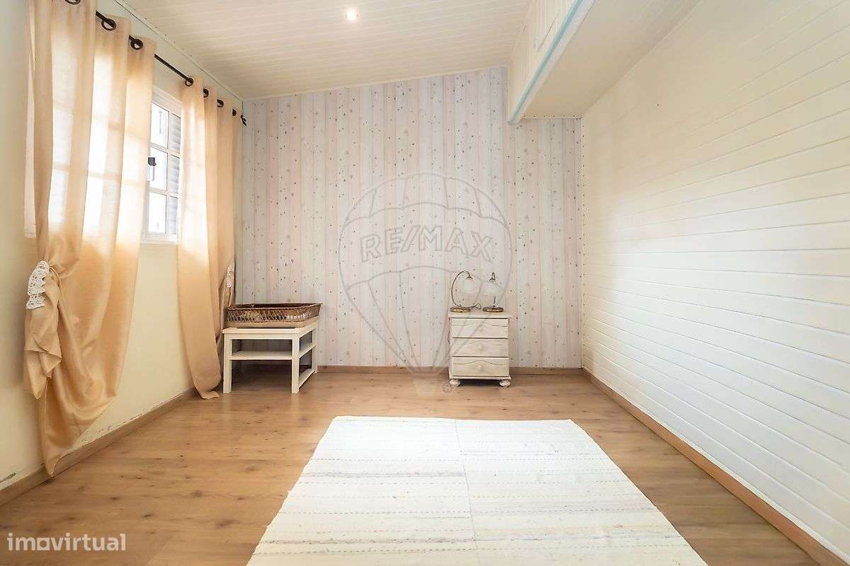 Moradia Geminada T3+2 – Quinta do Conde para venda-46