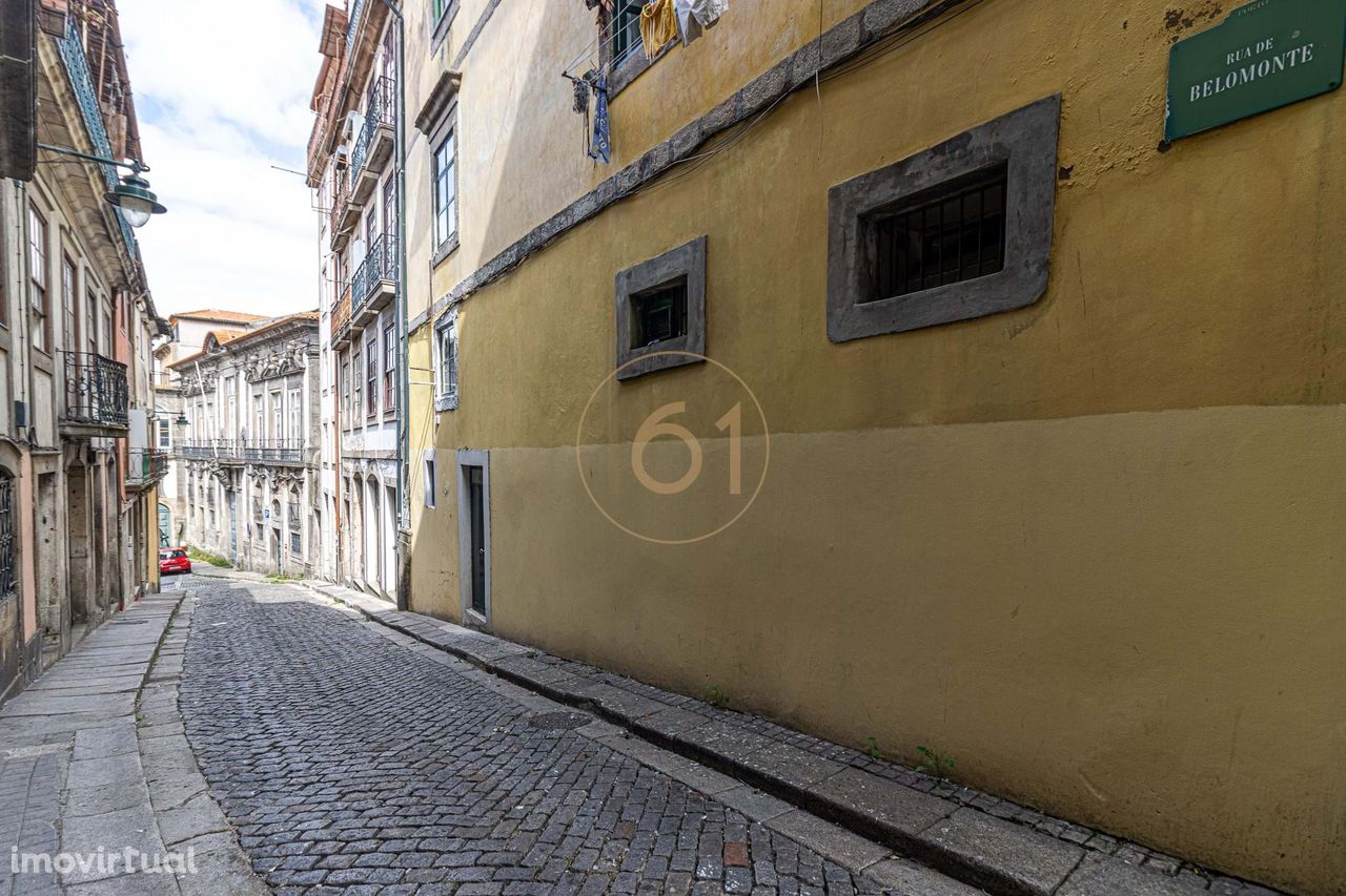 Apartamento T2 Duplex no Centro Histórico do Porto.