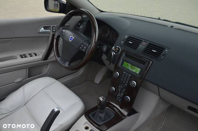 Volvo C70 T5 Summum - 23