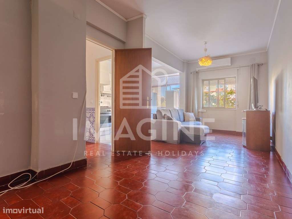 Apartamento T2 para venda na Avenida de Angola, Bairro do Liceu, Se...-1