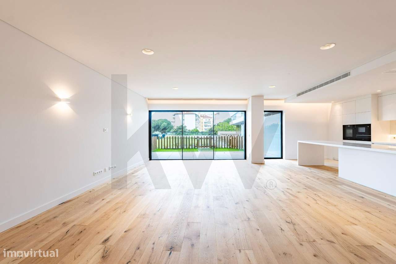 Apartamento T4 com Jardim e Piscina na Parede – Cascais-8