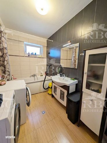 Apartament cu 2 camere 67 mp semicentral-11