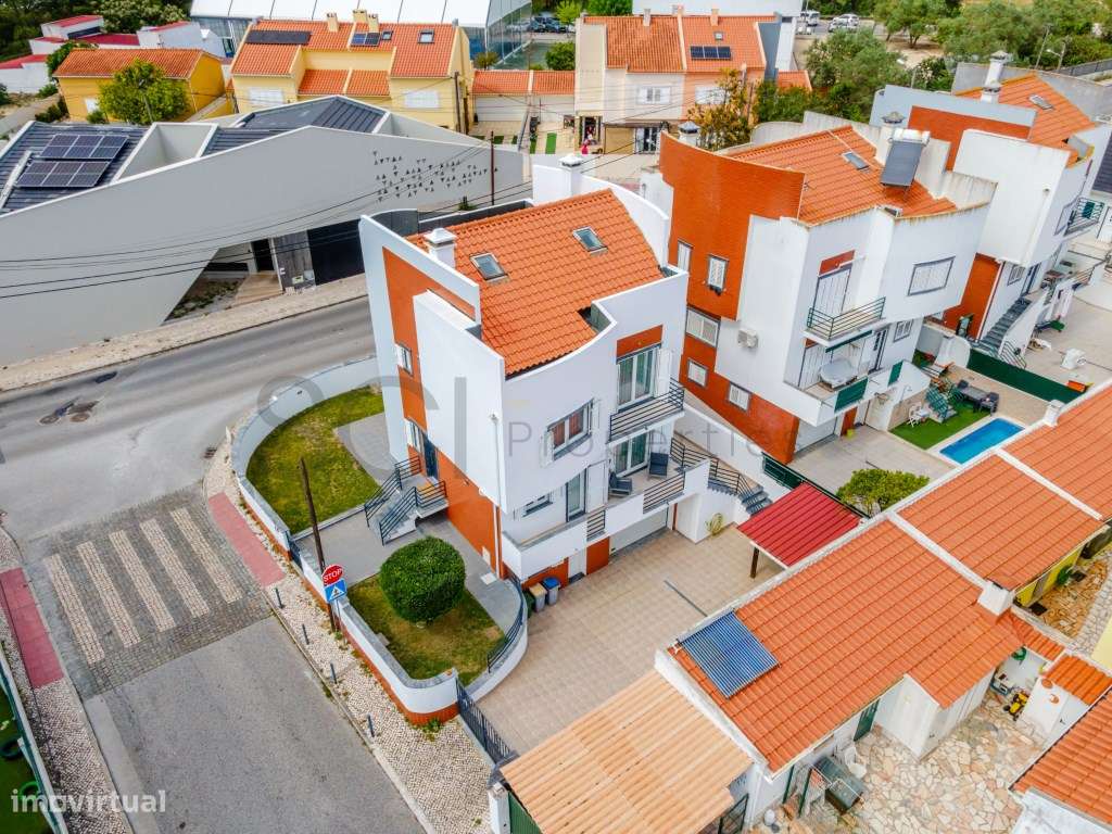 Moradia Isolada renovada T3+2 Quintinhas Cave sótão e pronta a habitar-58