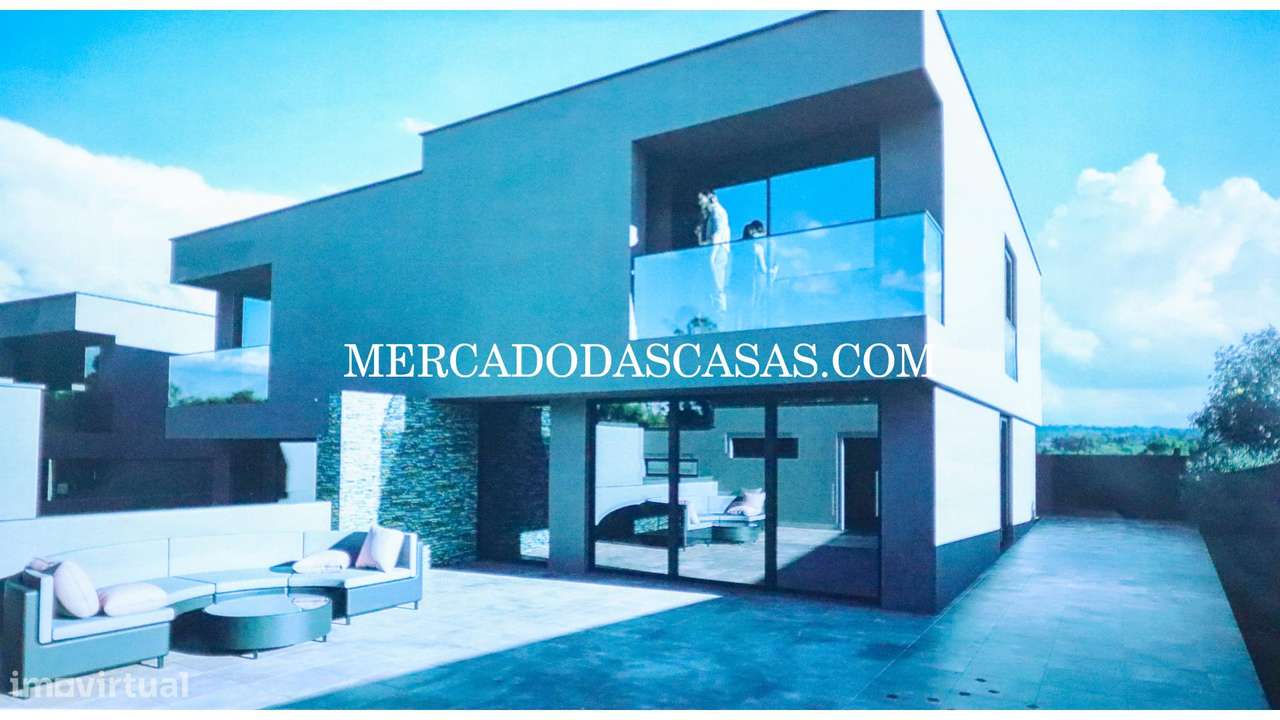 Moradia Geminada T3 em Paços de Brandão-4