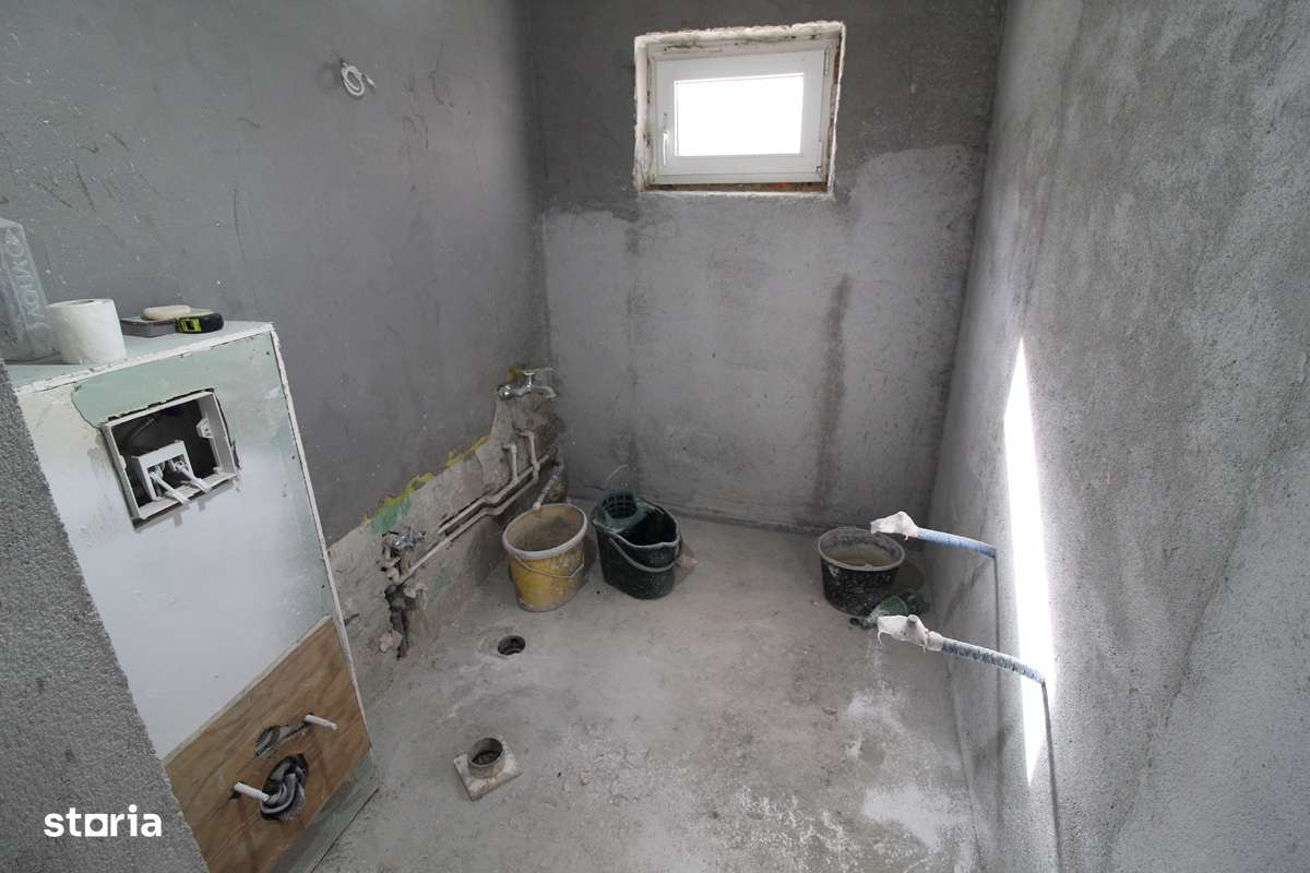 Vând apartament 4 camere în Hunedoara, zona Micro5-Dornica, etaj 2...-6