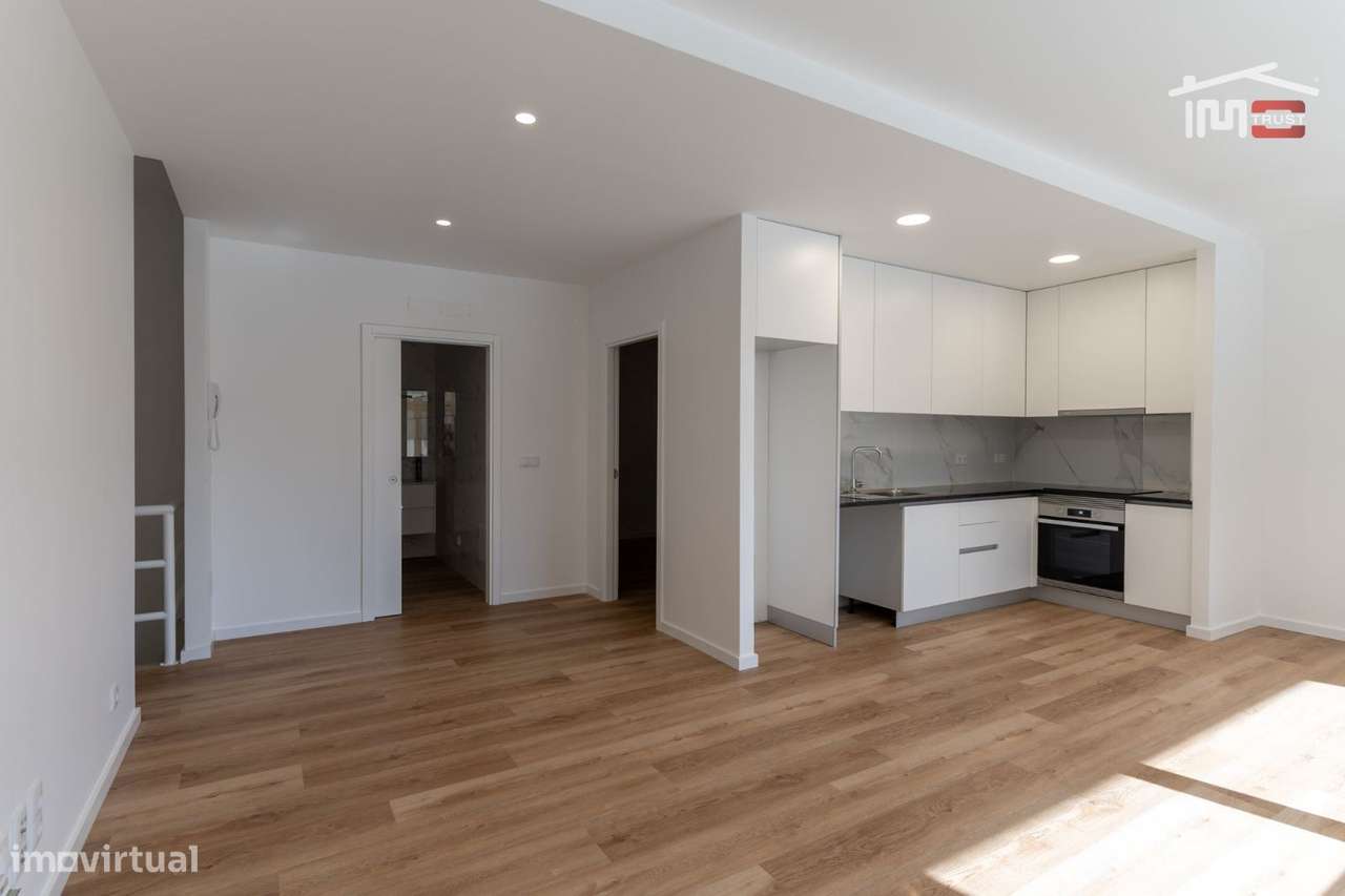 APARTAMENTO T3 NOVO AV. MARQUES DE POMBAL EM LEIRIA - Grande imagem: 2/26