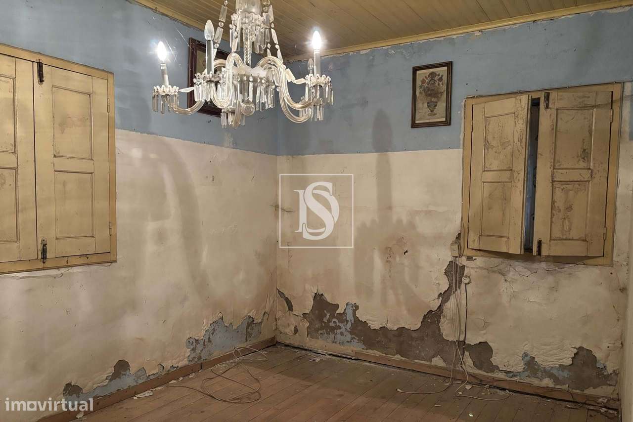 Moradia T2 para reconstrução em Tondela-6