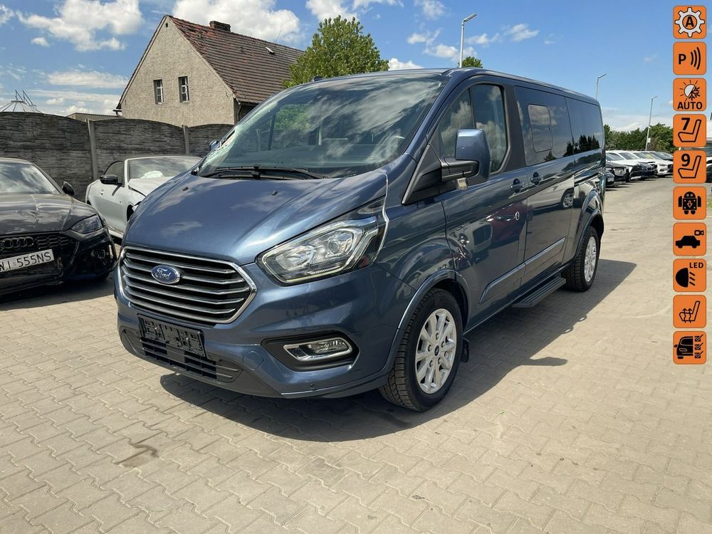 Ford Tourneo Custom 2022
