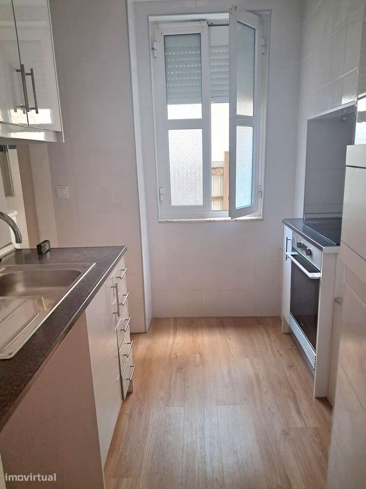 T1 em Arroios com cozinha separada-4