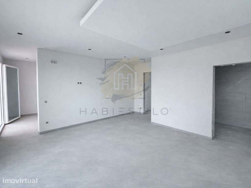 Moradia moderna com piscina, Suites e acabamentos de alta qualidade-10