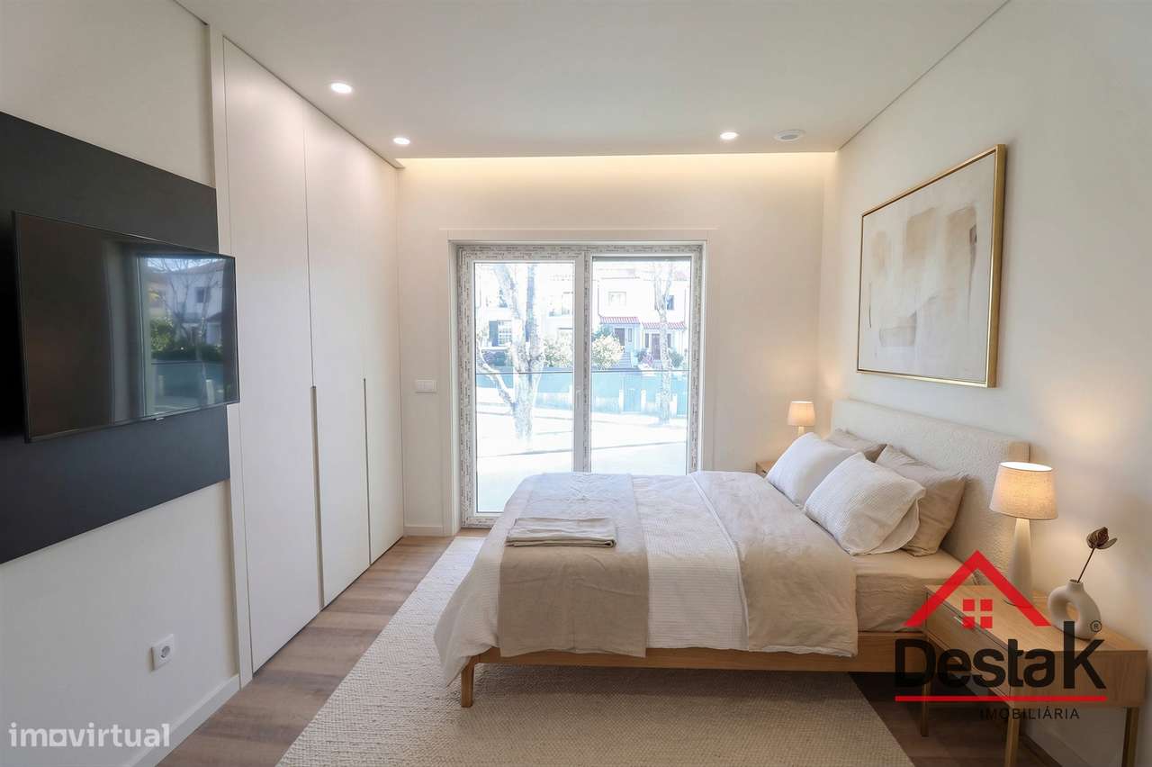 T3 Novo | Varandas com Churrasqueira | Garagem para 2 Carros-9