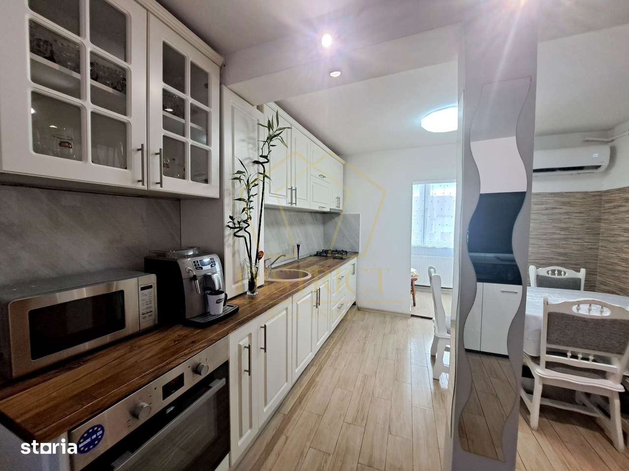 Apartament renovat cu 3 camere decomandate | Lipovei Sever Bocu - Imagine principală: 4/15