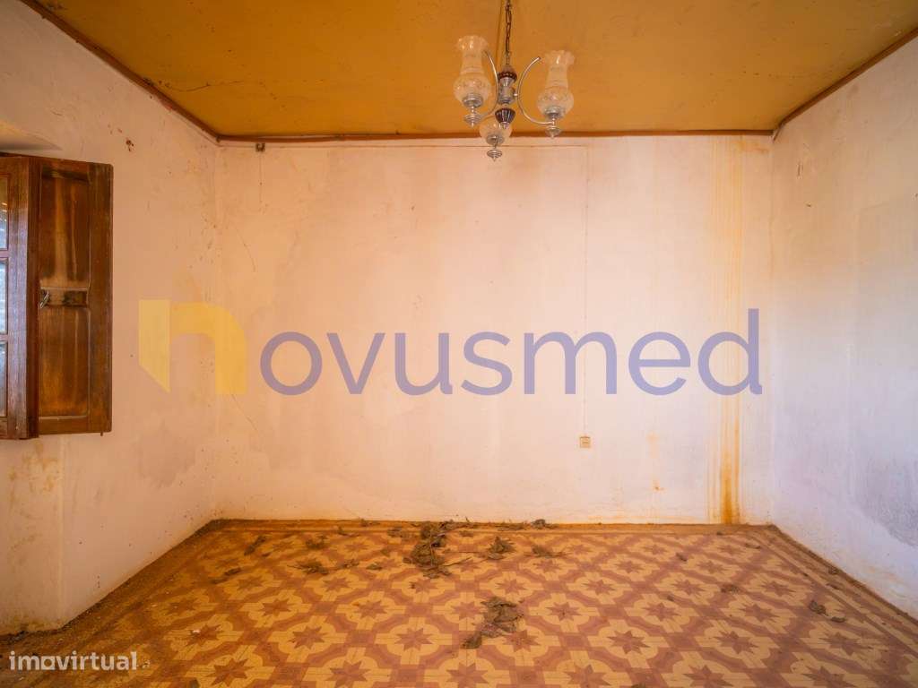 Casa com Projeto Aprovado para Moradia T3 com Piscina | Poço Barret...-13