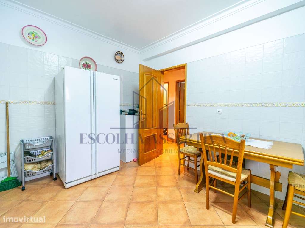 Elegância e Exclusividade na Aroeira - Moradia com Piscina, Jardim ...-8