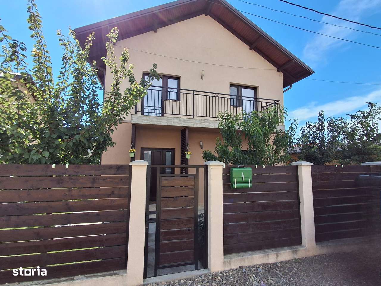 Fidelia Casa vă oferă spre vânzare o casă modernă în Valea Lupului! - Imagine principală: 1/20