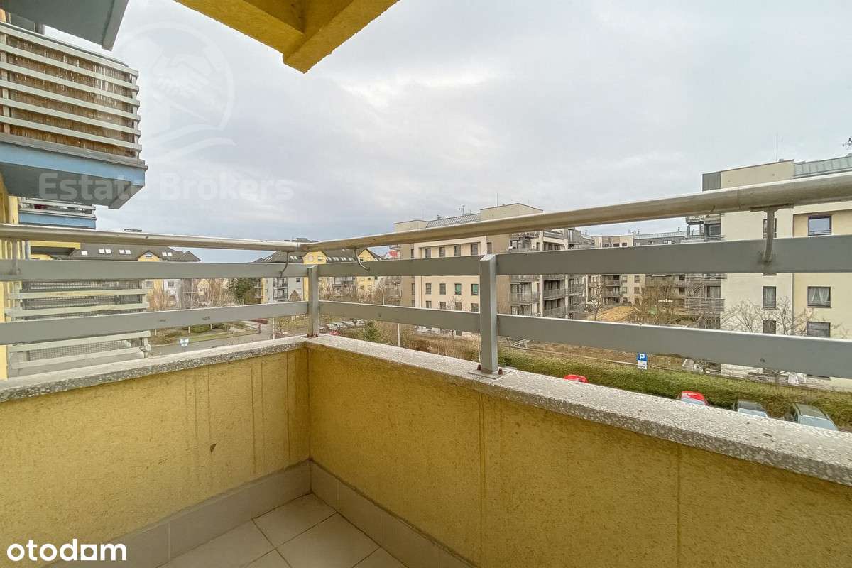 Funkcjonalne mieszkanie z dokonałą komunikacją-13