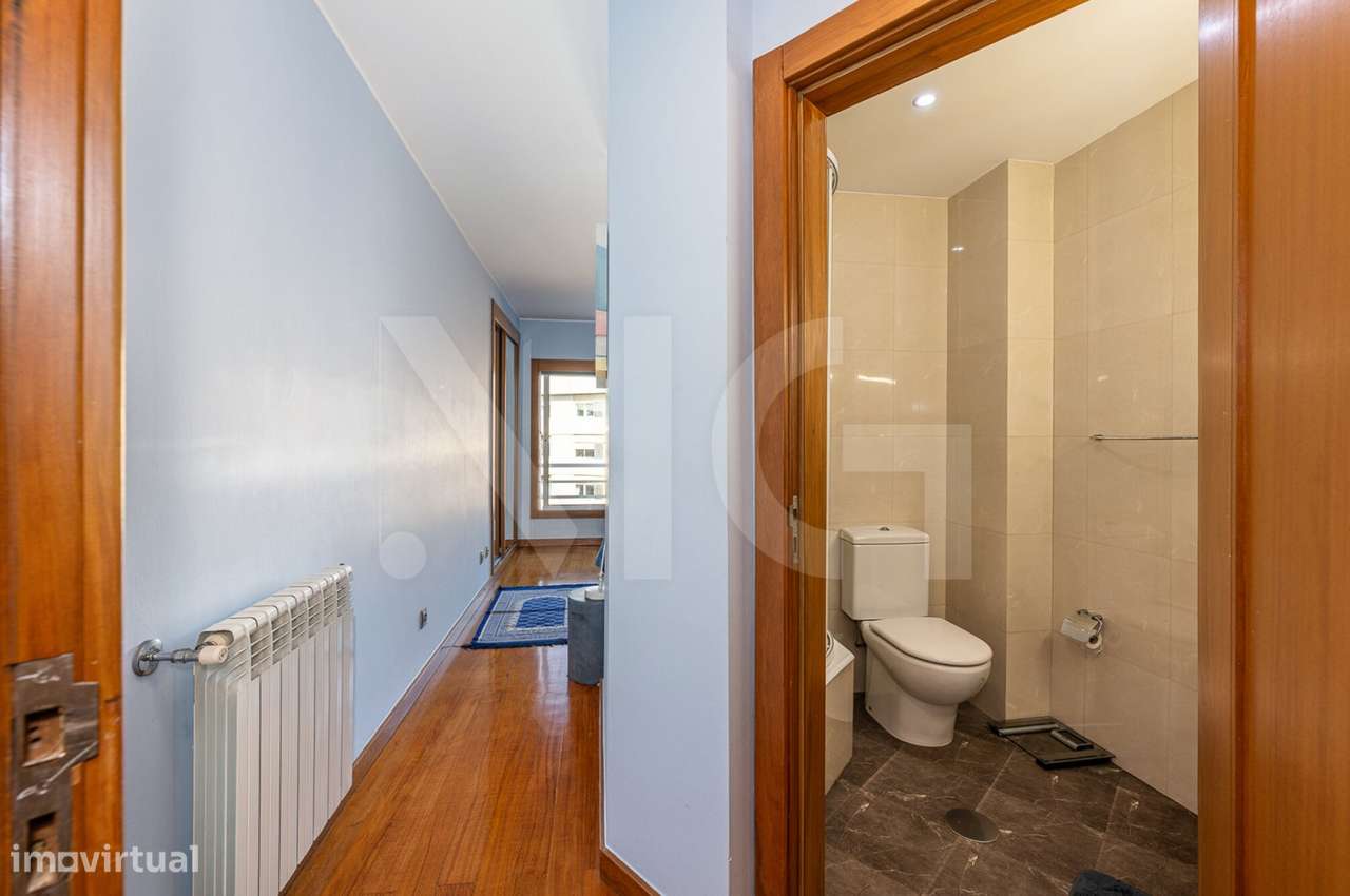 T3 Centro Matosinhos,Condomínio fechado,com varandas, garagem,arrumos-40