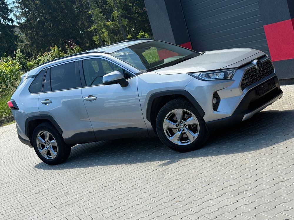 Toyota Rav4 V 2020
