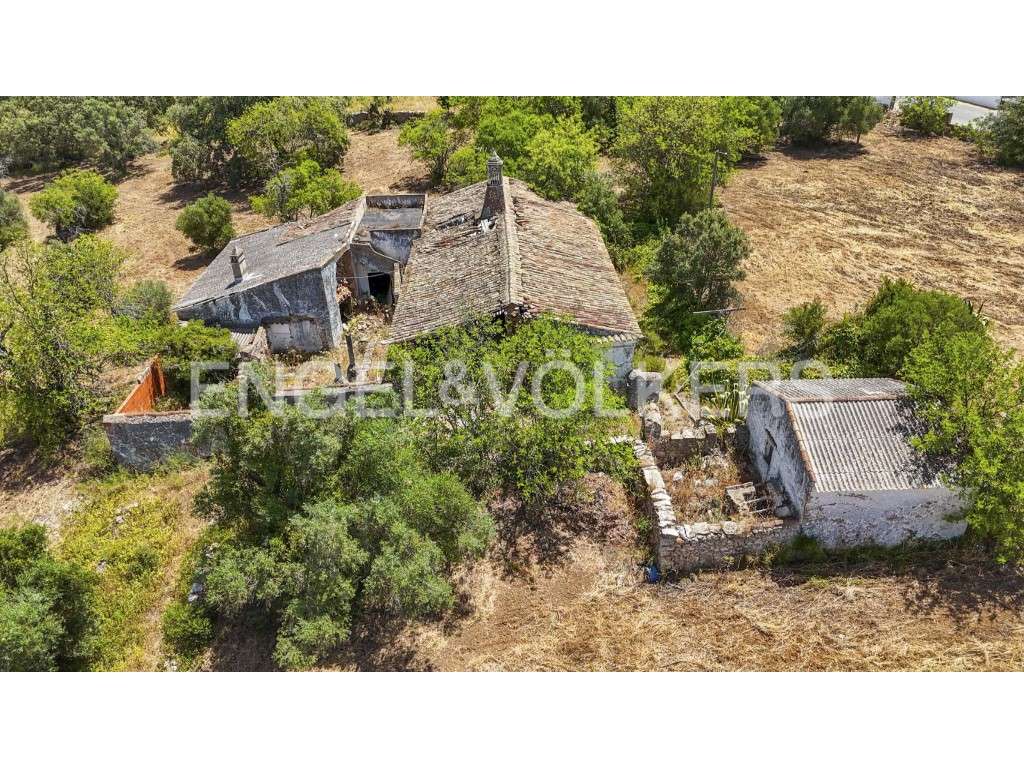 Oportunidade em São Brás de Alportel - Ruína com 400 m² - Grande imagem: 1/29