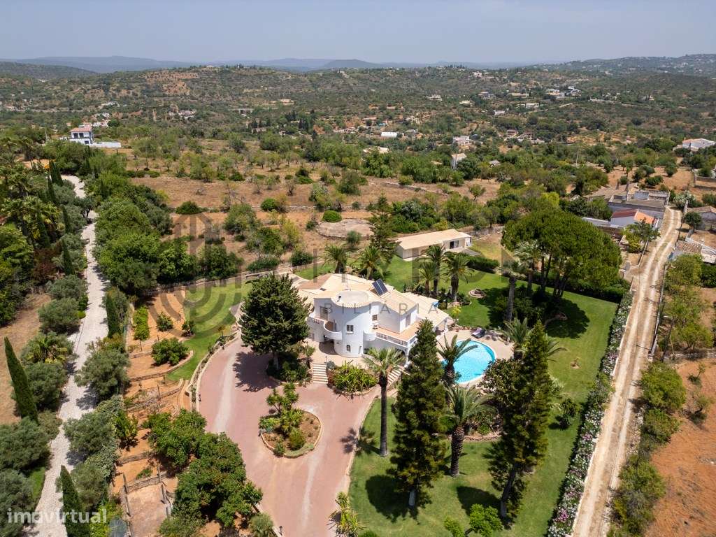 Moradia isolada T4, Piscina , Vista Panorâmica e vista mar - Grande imagem: 1/50