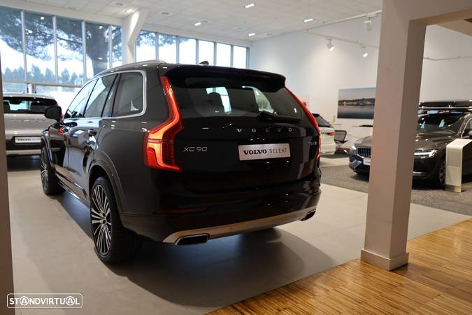 Volvo XC 90 2.0 T8 PHEV Momentum Plus AWD - 36