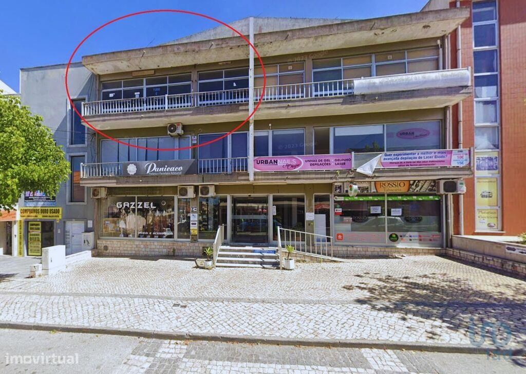 Loja / Estabelecimento Comercial em Quinta do Conde de 44,00 m2 - Grande imagem: 1/12