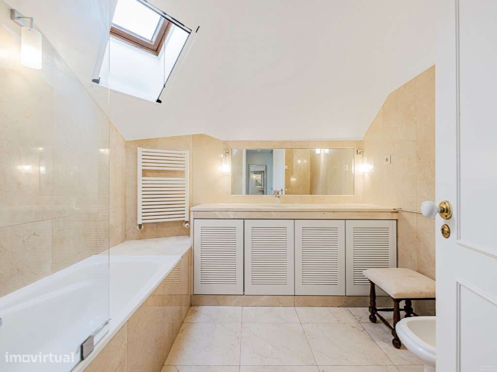 Moradia Independente T4, jardim e piscina, Estoril-20