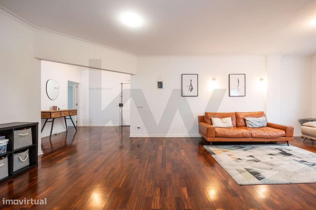 Luxuoso Apartamento T3 + Sótão (190m2) com Garagem de 63m2 em Celas, C - Grande imagem: 4/47
