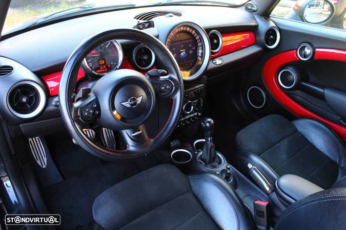 MINI John Cooper Works Auto - 9