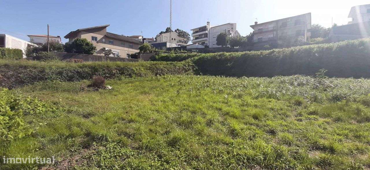 Land for sale in Felgueiras, Portugal — €250,000