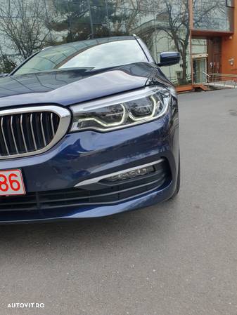 BMW Seria 5 520i Touring Aut. Luxury Line - 17