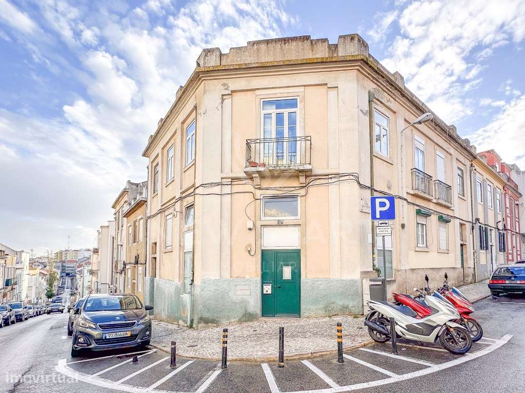 Apartamento T1 Duplex Moderno na Penha de França, no Coração de Lisboa-21