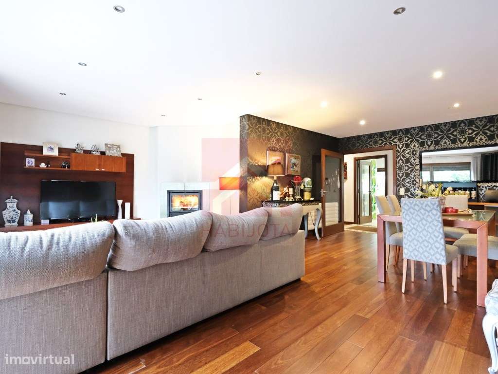 Moradia para venda - Vila Beatriz - Ermesinde - Grande imagem: 4/44