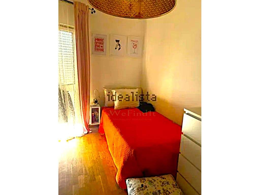 Excelente T3 no centro de Lisboa-18