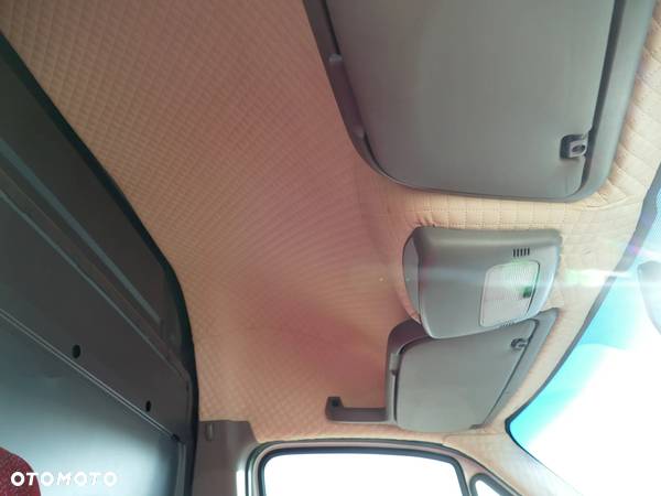 Volkswagen Crafter - 11