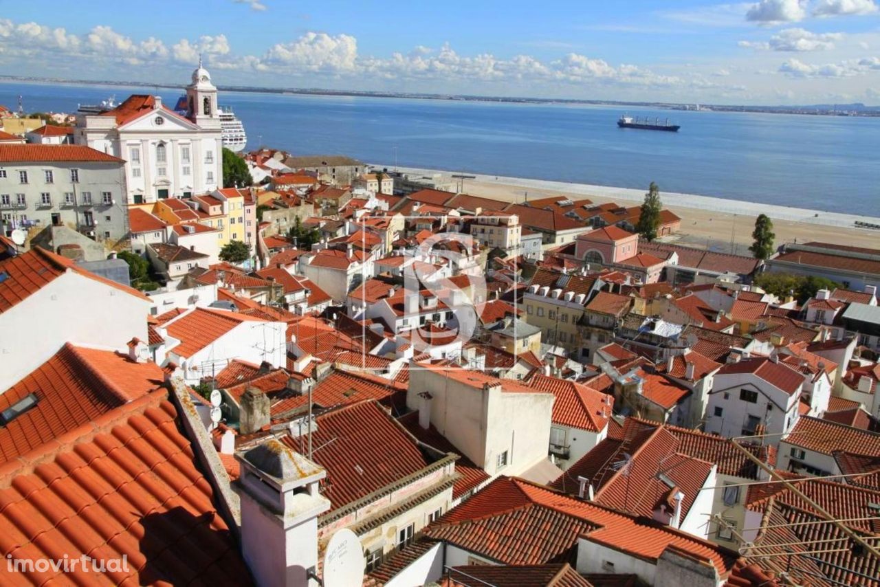 Prédio renovado em Alfama