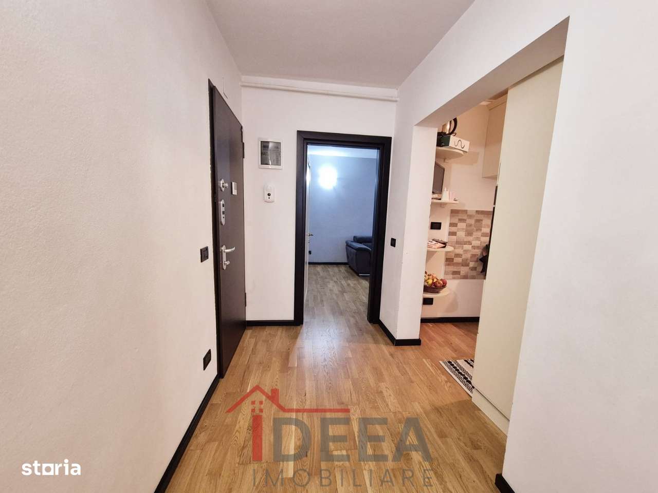 Apartament cu 3 camere, decomandat, ultracentral-18