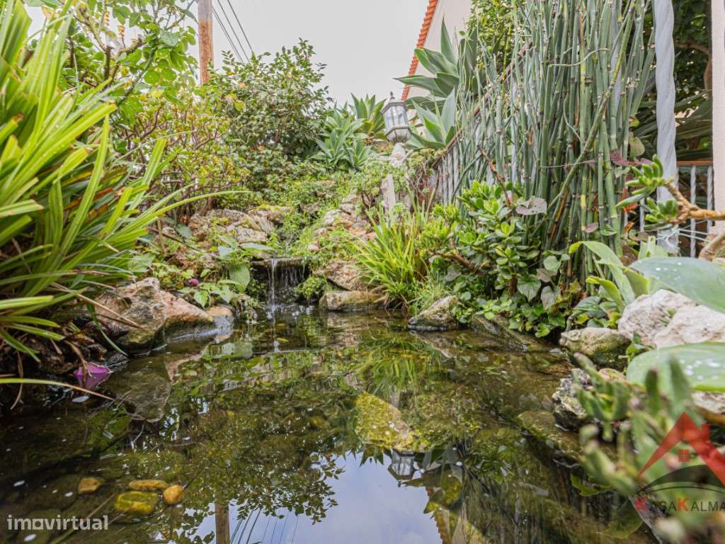 Moradia Isolada T4 com Aproveitamento de Sótão - Quinta do Conde-41